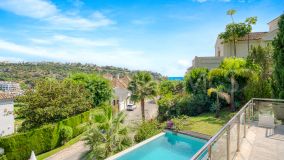 Villa for sale in Los Arqueros, Benahavis