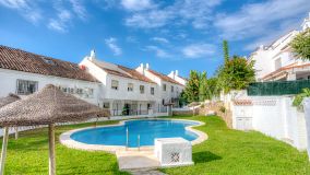 Town House for sale in El Capricho, Marbella Golden Mile