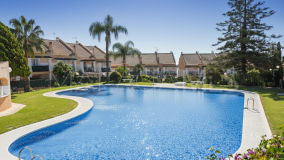 Adosado en venta en Sierramar, Marbella Ciudad