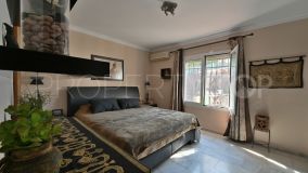 2 bedrooms Calahonda villa for sale