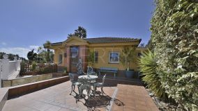 Villa for sale in Calahonda, 595,000 €