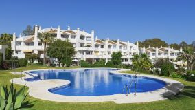 Spacious, nicely renovated Duplex Penthouse in a popular community in the lower part of Calahonda, Mijas Costa