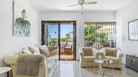 2 bedrooms duplex penthouse in Calahonda for sale