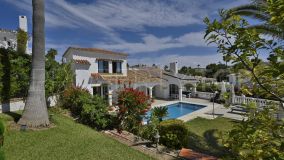 Villa for sale in Calahonda with 3 bedrooms