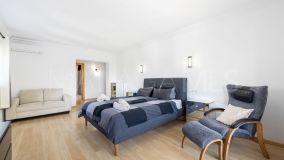 Villa for sale in Cerros del Aguila, Mijas Costa