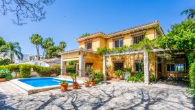 Villa for sale in Benalmadena Costa