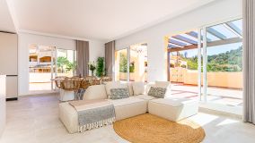 Ático en venta en Elviria, Marbella Este