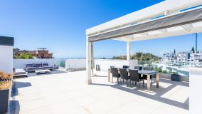 Penthouse for sale in La Quinta, Benahavis