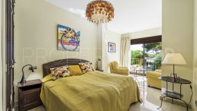 For sale 6 bedrooms villa in Calahonda