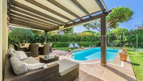 For sale 6 bedrooms villa in Calahonda