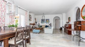 4 bedrooms villa for sale in Calahonda