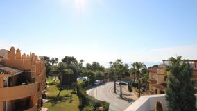 Penthouse with 3 bedrooms for sale in Calahonda