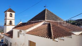 For sale Guaro town house