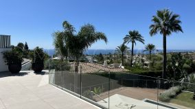 Villa en venta en El Retiro de Nagüeles, Marbella Golden Mile