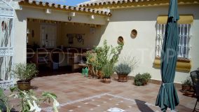 Villa for sale in Chiclana de la Frontera with 3 bedrooms