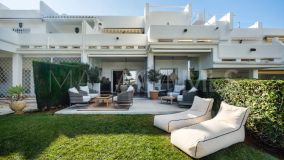 Apartamento Planta Baja en venta en Azahara II, Nueva Andalucia
