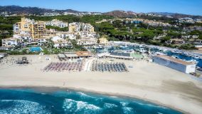 Ground Floor Apartment for sale in Puerto de Cabopino, Marbella East