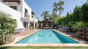 Villa for sale in San Pedro Playa, San Pedro de Alcantara
