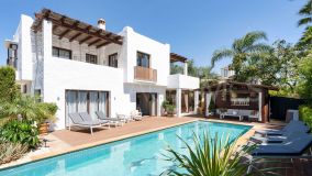 Villa for sale in San Pedro Playa, San Pedro de Alcantara
