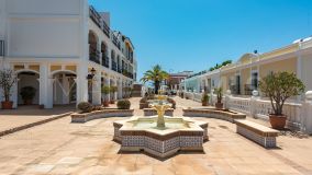 Reihenhaus zu verkaufen in Aloha Pueblo, Nueva Andalucia