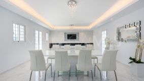 Reihenhaus zu verkaufen in Aloha Pueblo, Nueva Andalucia