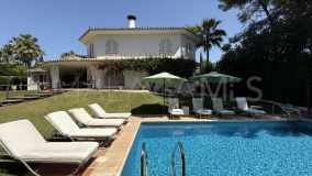 Hus i byn for sale in Marbella Golden Mile