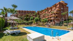 Recently renovated 4-bedroom apartment in Benalmadena, within walking distance to the beach.