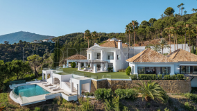 Sophisticated new modern mansion with panoramic views and luxurious amenities, La Zagaleta, Benahavis.