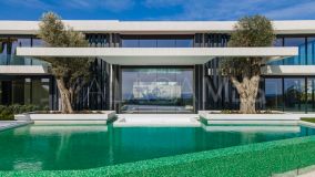 Villa for sale in Benahavis