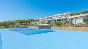 Buy 8 bedrooms villa in Sotogrande Alto