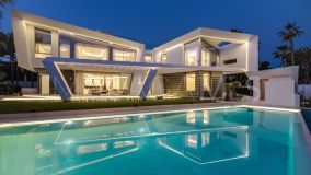Villa à vendre à Los Monteros Playa, Marbella Est
