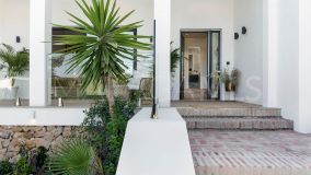 Villa for sale in Nueva Andalucia, Marbella