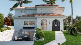 Villa en venta en Nueva Andalucia, Marbella