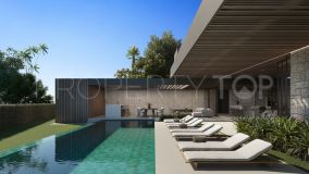 For sale 6 bedrooms villa in Nueva Andalucia