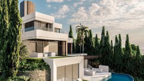 VILLA MINIMALISTA CONTEMPORÁNEA SOBRE PLANO, A POCA DISTANCIA DE PUERTO BANÚS, ¡UBICACIÓN INMEJORABLE!