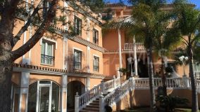 Hotel zu verkaufen in Casares Golf