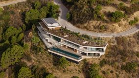 Villa for sale in Benahavis
