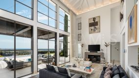 Villa for sale in Benahavis