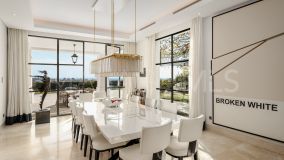 Villa for sale in Benahavis