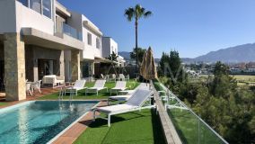 Villa for sale in Atalaya, Estepona East