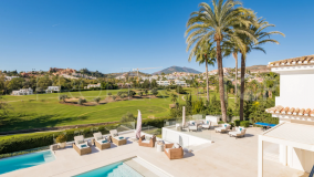 Villa en venta en Nueva Andalucia
