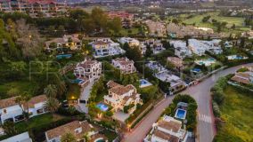 Se vende villa en Nueva Andalucia con 4 dormitorios