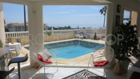 Buy villa with 4 bedrooms in Los Hidalgos