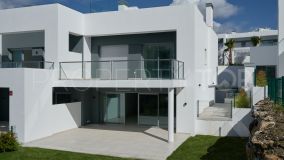 Comprar villa pareada en Guadalmina Alta de 3 dormitorios