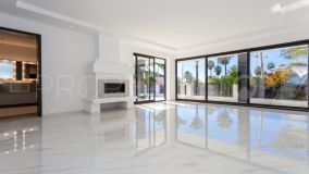 Villa a la venta en Los Monteros Playa con 5 dormitorios