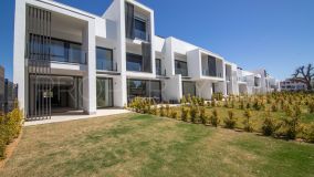 For sale San Roque Club town house