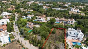 Wonderful 1192m2 plot in Sotogrande zone F, with project and license