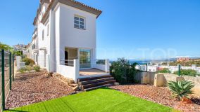 Semi-detached House in Bahia de las Rocas with Panoramic Views of the Mediterranean