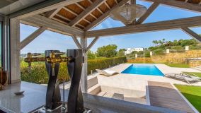 Buy villa in Zona L with 5 bedrooms
