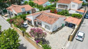 Chalet en venta en Jardin Tropical, Manilva